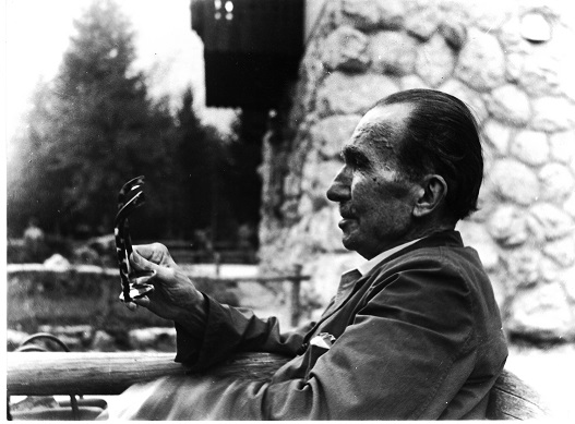 Αφιέρωμα "Νίκος Καζαντζάκης, ο κοσμοπαρωρίτης" - Μετάβαση ...